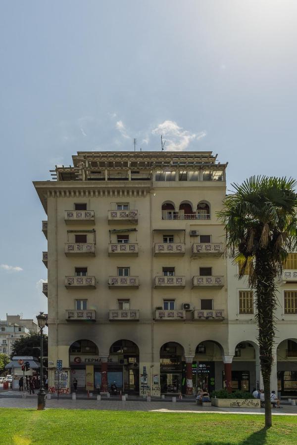 C.4 Red Rose #Colony_Central_Apartment Thessaloníki Ngoại thất bức ảnh
